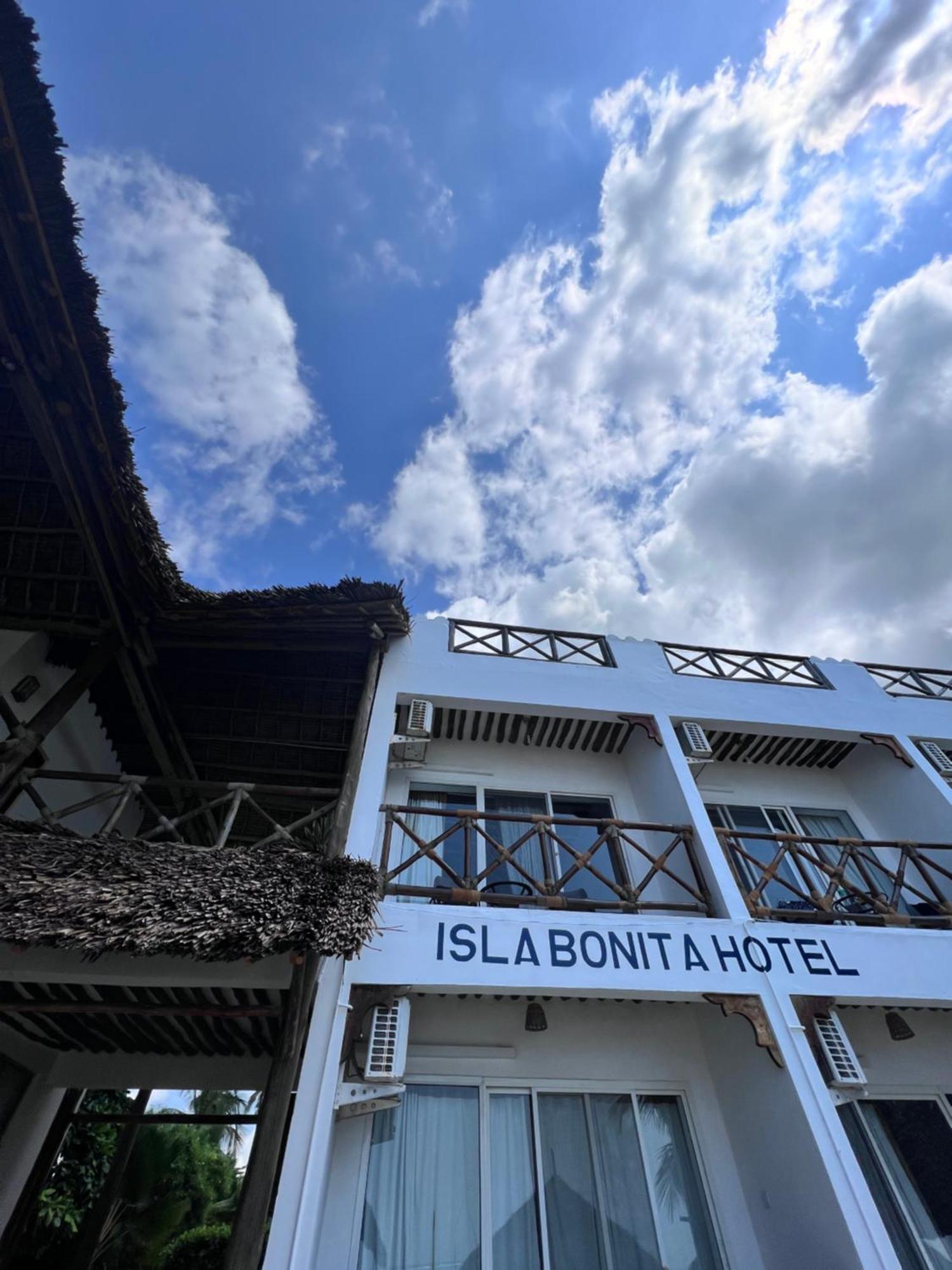 Isla Bonita Zanzibar Beach Resort Матемве Экстерьер фото