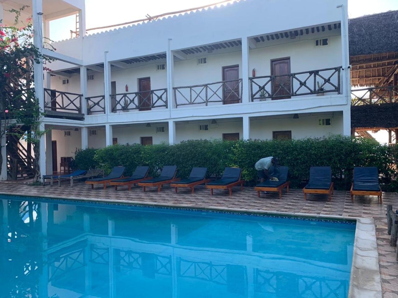 Isla Bonita Zanzibar Beach Resort Матемве Экстерьер фото